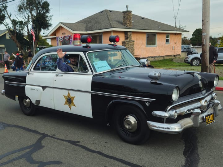 Veterans and the Community Recognize Their Military Service